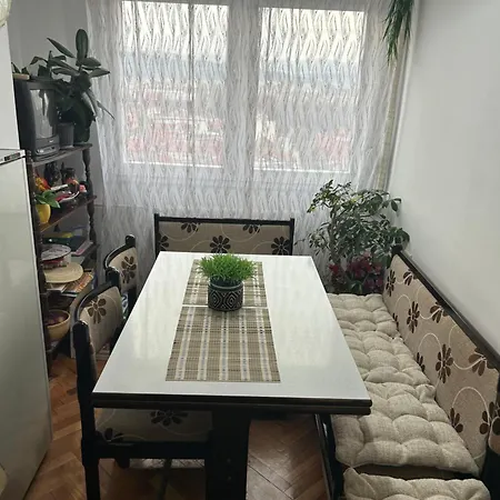 Matej3 Apartman Ni